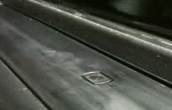 iyo85j.jpg