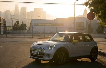 P90357209_highRes_the-new-mini-cooper-.jpg