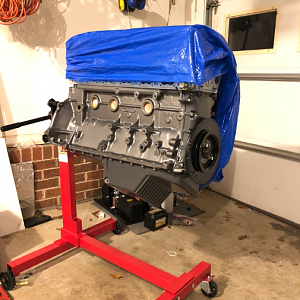 88M5 Engine on Stand.png