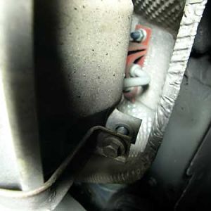 pic23 - stock muffler mounting strap 1