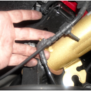 pic3 - remove sensor line from strut clip