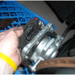 pic8 - lift out the old pads