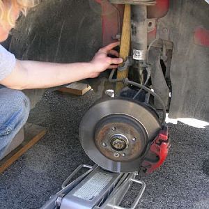 pic8 - compress the spring