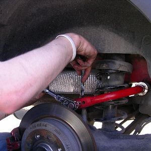 pic22 - rear shock drop link