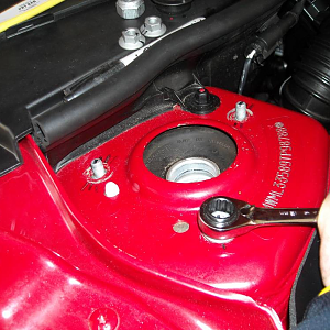 pic15 - remove strut tower support nuts