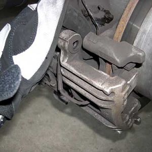 pic36 - remove caliper
