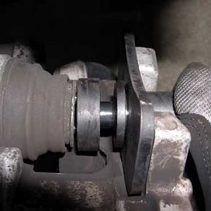 pic45 - compress the piston 2