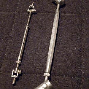 Splitter brace