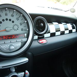 checks and eject button!!
