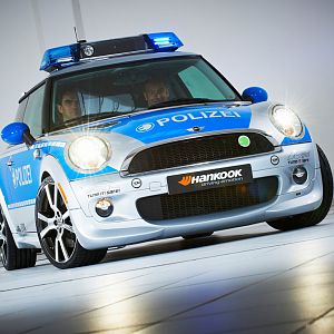 AC-Schnitzer-Mini-Cooper-Police-9