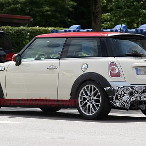 06-mini-cooper-jcw-challenge-spy-shots