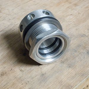Aluminum valve cover