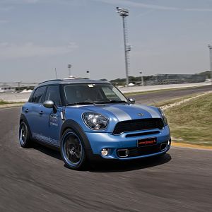 MINI Countryman 150o Anniversario