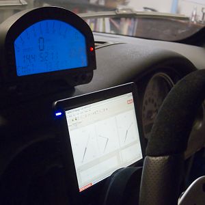USB-driven touch screen mounting