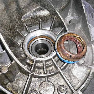 Ouput Shaft Seal Removed