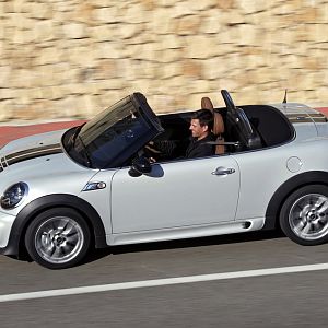 2012_mini_cooper_roadster_10