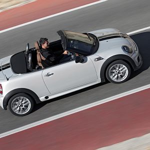 2012_mini_cooper_roadster_13