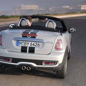 2012-MINI-Roadster-011