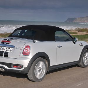 2012-MINI-Roadster-038