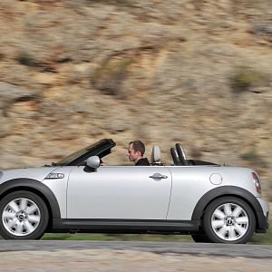 2012-MINI-Roadster-087