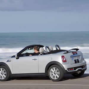 2012-MINI-Roadster-096