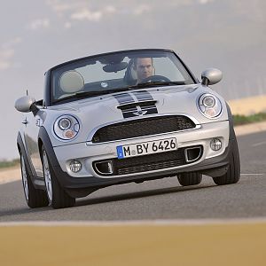 2012-MINI-Roadster-115