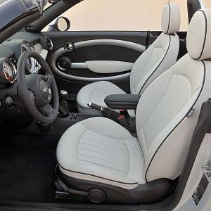 2012-MINI-Roadster-137