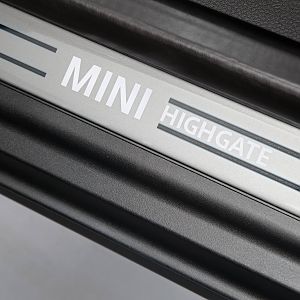 2012-MINI-Convertible-_Highgate-002