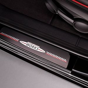 2013-MINI-JCW-Countryman-003