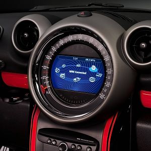 2013-MINI-JCW-Countryman-004