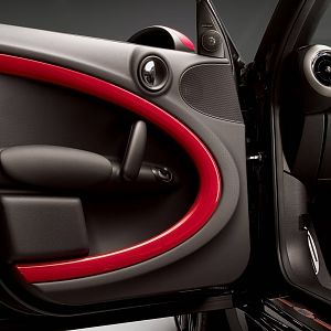 2013-MINI-JCW-Countryman-005