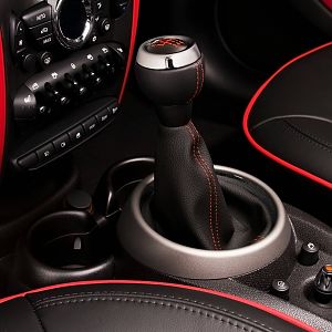 2013-MINI-JCW-Countryman-006