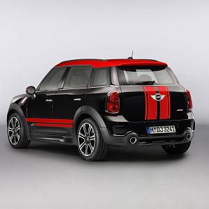 2013-MINI-JCW-Countryman-019