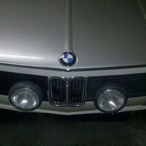 BMW_2002_Frontal_View_2