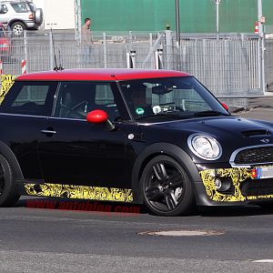 04-mini-john-cooper-works-spy-shot