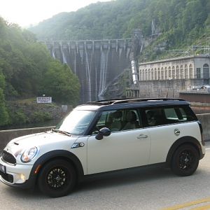 matts_mini_at_dam