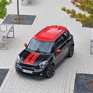 MINI-JCW-Countryman_011
