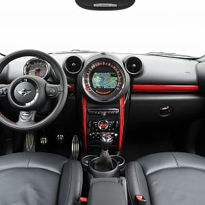 MINI-JCW-Countryman_016