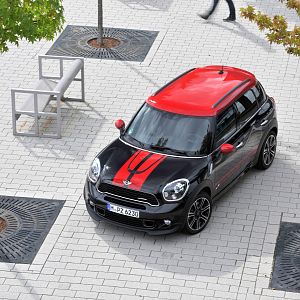 MINI-JCW-Countryman_021