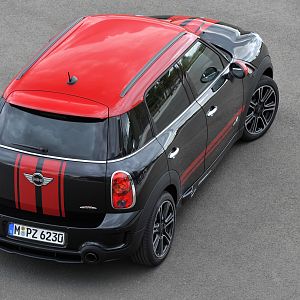 MINI-JCW-Countryman_025