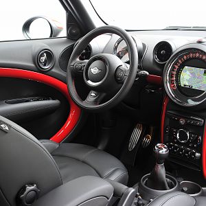 MINI-JCW-Countryman_028