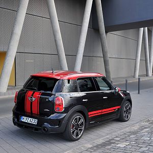 MINI-JCW-Countryman_037