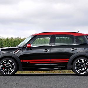MINI-JCW-Countryman_065