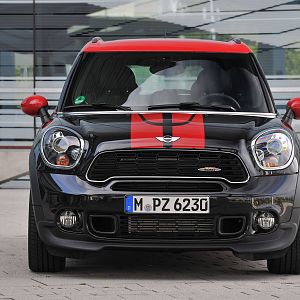MINI-JCW-Countryman_071