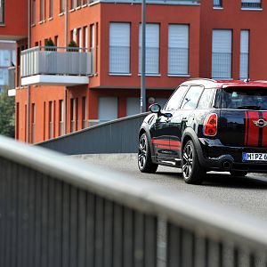 MINI-JCW-Countryman_074