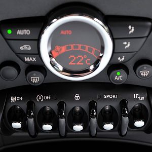MINI-JCW-Countryman_092