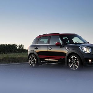 MINI-JCW-Countryman_129