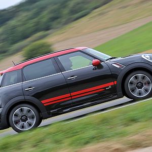 MINI-JCW-Countryman_132