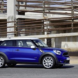 MINI-2013-Paceman_039