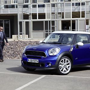 MINI-2013-Paceman_088